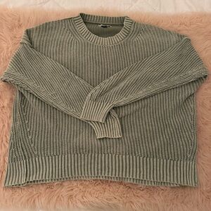 American Eagle Green Oversized Sweater. Used. Medium.